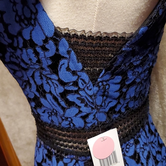 NWT City Triangles Blue Junior's Dress Size 7 New - Picture 8 of 8